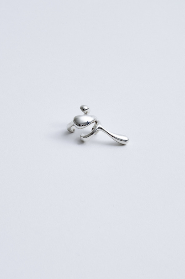 Julia Bartsch Jewellery earcuff silver side view_1