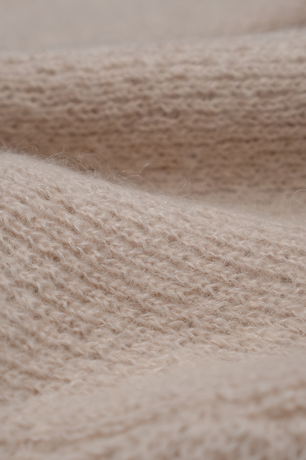 ok-kino-knitted-sweater-texture-2